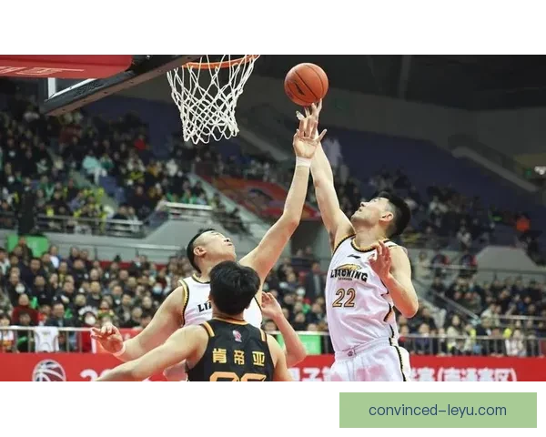 CBA常规赛激战正酣广东队逆转胜辽宁队引爆全场热情