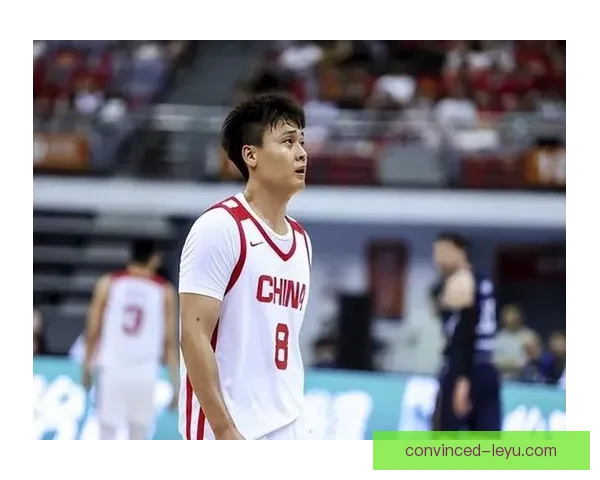 中国男篮世预赛逆转取胜 关键球员表现引发球迷热议