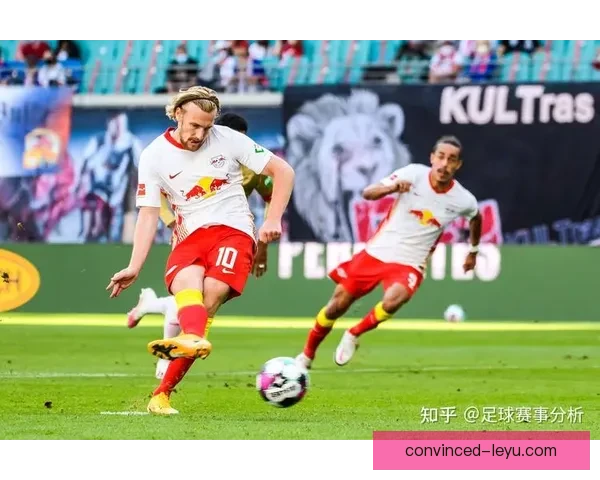 德甲最新战报解析：豪门对决激烈排名再度洗牌