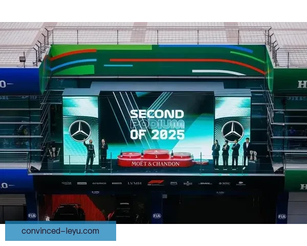 梅赛德斯战略调整引关注 F1赛季争冠局势生变